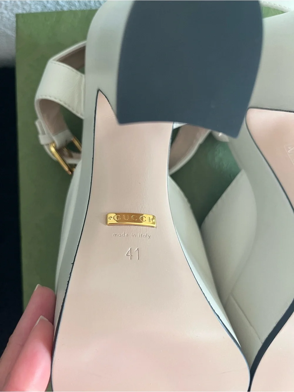 NEW Gucci White Mystic Leather Platform Sandals with Gold Horsebit Detail EU 41